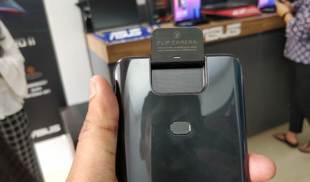 Experience Asus 6z Before Buying it on Flipkart, Visit Asus Exclusive Motorised Flip Camera-techinfoBiT-