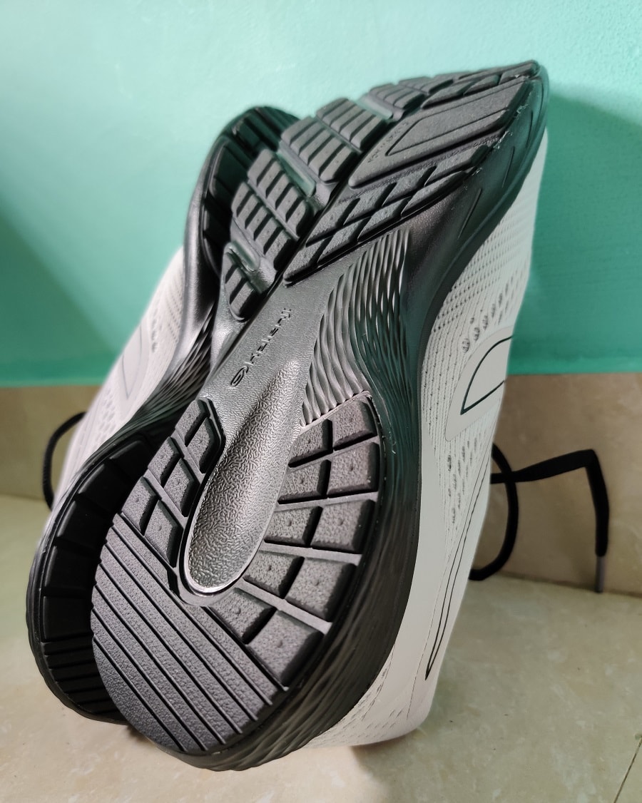 decathlon running shoes review